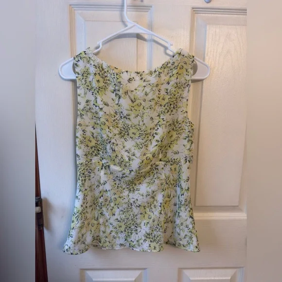 Yellow Floral Ruffle Neck Blouse Tank Top LOFT Size 4 Feminine Spring - Picture 3 of 8